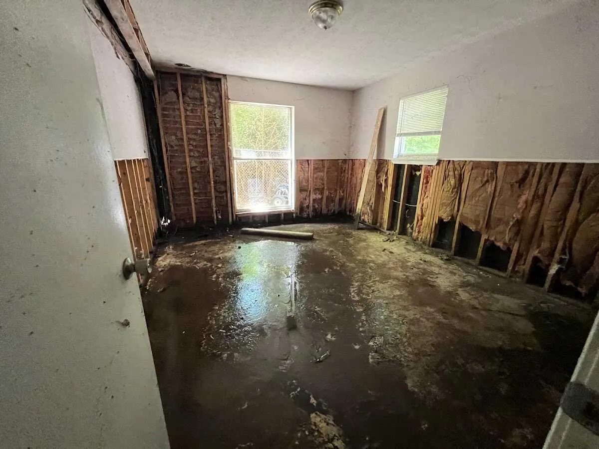 Water Damage Restoration services in Manalapan, NJ